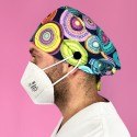 GORRO CASQUETE CON BOTONES PSICODELIA